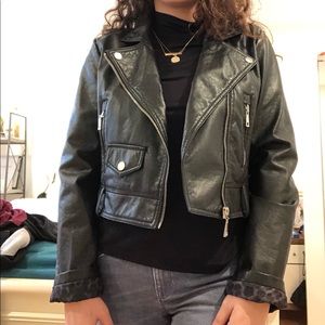 Cropped leather jacket